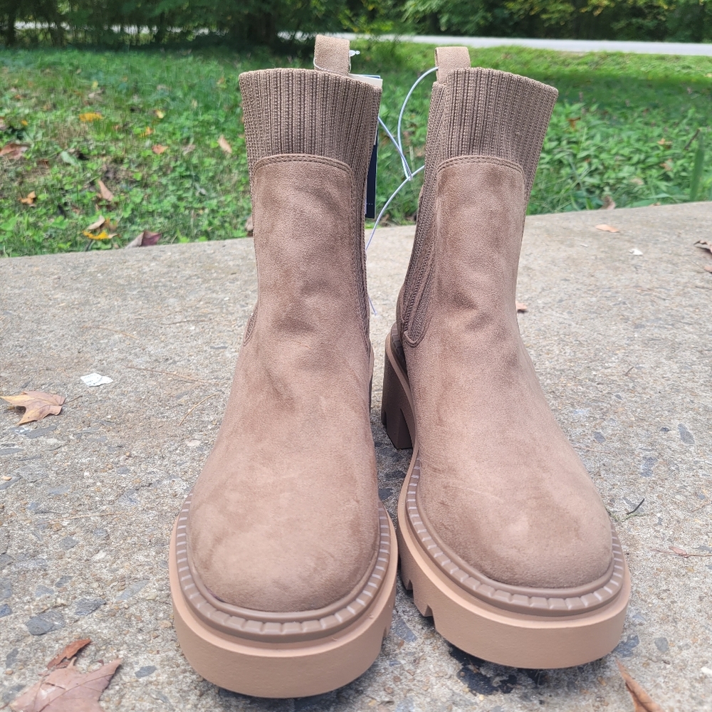Universal Thread Kyrie Boot NWT Size 10